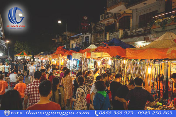 Chợ đêm phố Cổ Hoàn Kiếm Hà Nội