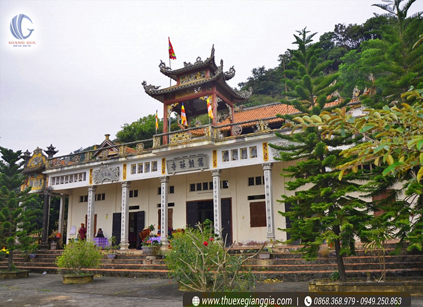 Chùa Vạn Triều ngôi chùa linh thiêng Quảng Yên Quảng Ninh
