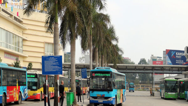 Xe Nội Bài về bến xe Yên Nghĩa